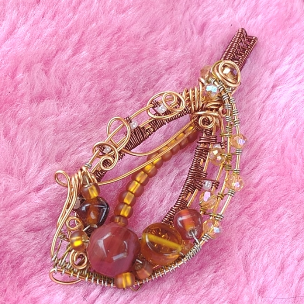 NWT Beautiful Handcrafted Autumn Leaf Brass Pendant